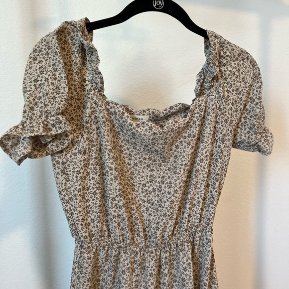 𝅺monteau Women’s Beige Dress‎ Size XS - Picture 2 of 10